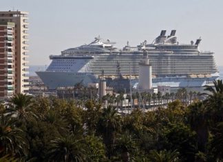 La Costa del Sol se postula como puerto base estable para los cruceros de Royal Caribbean