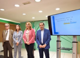La Junta inicia la implantación en Málaga de la Estrategia de Renovación de la Atención Primaria con la contratación de 88 profesionales