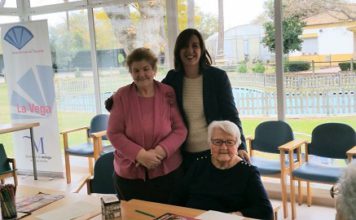 Visita de la diputada provincial Lourdes Burgos a las residencias San Carlos de Archidona y La Vega de Antequera