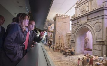 La presidenta andaluza augura mayor crecimiento económico y creación de empleo para 2018