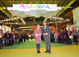 Díaz avanza en Fitur que Andalucía alcanzará en 2018 un nuevo récord con 30 millones de turistas