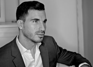 El escritor malagueño Javier Castillo inaugura este jueves el ciclo 451 de La Térmica