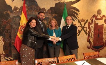 Bendodo destaca la importancia de que un evento de calado como la Copa Davis recale en la Costa del Sol