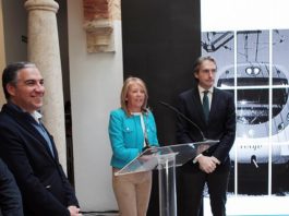 Bendodo aplaude el esfuerzo y el compromiso del Gobierno de España para llevar el tren hasta Marbella y Estepona