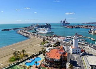 Adelante Málaga quiere explicaciones sobre el importante vertido de un barco en el Puerto de Málaga