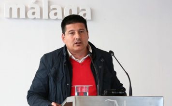 El Museo de Belenes de Mollina, PTV, Antonio García del Valle y Duda, premiados por la Diputación en el Día de Andalucía