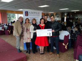 La Asociación para la Investigación de la Leucemia AMPILE dona 10.000 euros para la investigación en Málaga