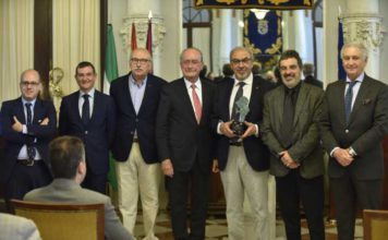 Gallego y Rey reciben el premio ‘Elgar’ de Viñetas Periodísticas por su trayectoria