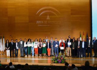 Educación premia a los IES Las Flores y Carlinda por sus proyectos para la mejora de la convivencia escolar