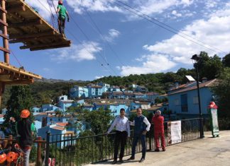 Júzcar ofrece actividades al aire libre para toda la familia gracias al Plan de Dinamización Turística de la Diputación de Málaga