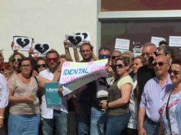 LIBRES muestra su apoyo a los afectados por el cierre de iDental en Málaga