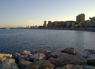 Las aguas de baño de las playas andaluzas se encuentran en niveles de calidad adecuados