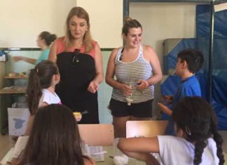 Un total de 50 menores disfrutan de la Escuela de Verano de Ronda en la barriada La Dehesa-El Fuerte