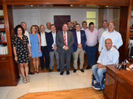 La Fundación de la Uva Pasa contribuirá a mejorar la comercialización y las expectativas económicas del sector