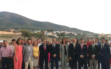 Bendodo destaca la apuesta de las empresas agroalimentarias malagueñas por la expansión
