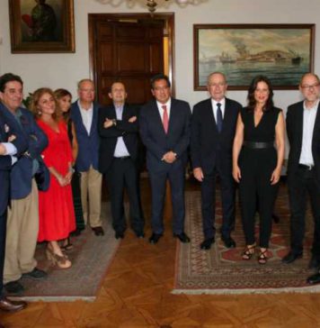 Aitana Sánchez-Gijón y Luis García Montero reflexionan sobre los retos culturales del país ‘Desde las dos orillas’