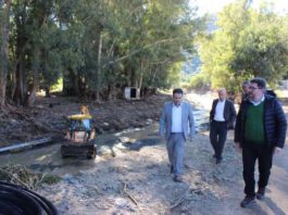 El consejero de Agricultura ha visitado en la provincia de Málaga infraestructuras afectadas por las últimas inundaciones