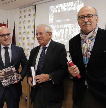 Presentación del Libro «Los Periodistas Estábamos Allí para Contarlo» de Fernando Jáuregui