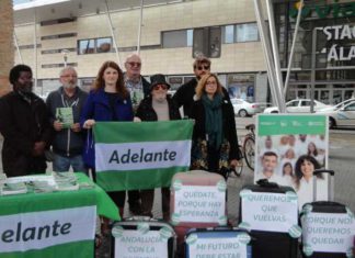 Adelante Andalucía escenifica su programa para facilitar el retorno de los jóvenes emigrantes