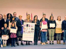 12 imágenes de la comunidad educativa contra la violencia de género