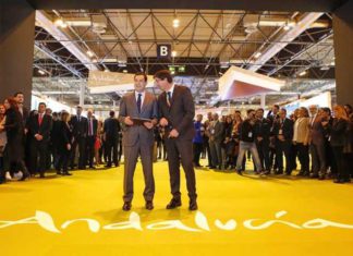 Moreno subraya en Fitur el récord histórico de 30,6 millones de turistas alcanzados por Andalucía en 2018