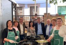 Algatocín muestra el potencial gastronómico y artesanal de la Serranía en la fiesta de la Hinojá