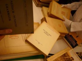 El Museo de Málaga recibe uno de los legados bibliográficos sobre la cultura fenicia más relevantes a nivel mundial