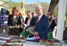 Carmen Casero destaca que el nuevo Gobierno andaluz incrementará las ayudas a editores y libreros