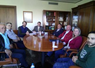 Fernando Fernández Tapia-Ruano traslada al sector pesquero malagueño el apoyo de la Junta para afrontar los retos futuros