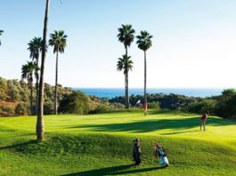 La Costa del Golf recibe la temporada alta con una variada oferta de ocio y propuestas