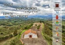 La Ermita de las Tres Cruces vuelve a acoger este domingo su tradicional Festival de Verdiales, el más antiguo de la provincia