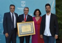 Torremolinos premia la labor de promoción de Turismo Costa del Sol con motivo de la celebración del Día del Turista