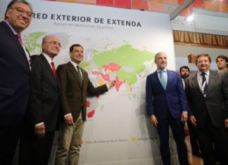 Moreno afirma que Andalucía será un refugio para la inversión ante la incertidumbre económica nacional