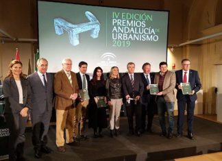 El servicio de Arquitectura y Urbanismo de la Diputación de Málaga, galardonado por la Junta de Andalucía por sus más de 40 años de trayectoria