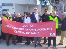 Adelante lleva al Ayuntamiento las demandas de vecinos y personal sanitario para ampliar el centro de salud de El Palo