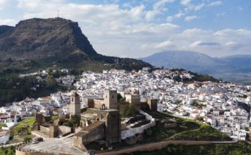 La Diputación financia con 734.000 euros un proyecto para promover actividades artesanas en Álora