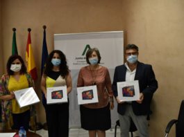 La Consejería de Igualdad y UNICEF España reparten 380 tablets en los centros de protección de menores de Andalucía