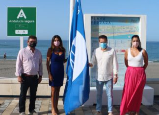Las playas de Torrox ya cuentan con la Bandera Azul y el distintivo ‘Andalucía Segura’