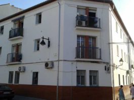 La Junta instalará ascensores para mejorar la accesibilidad en 21 viviendas en Málaga