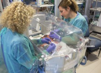 El Hospital Regional de Málaga convoca un concurso de relatos para celebrar el Día Mundial del Prematuro