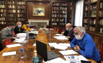La APM promueve la creación de un epígrafe específico para periodistas en la tributación de autónomos
