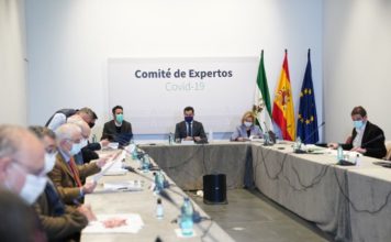 Andalucía mantiene el cierre perimetral y reserva el 20% de las vacunas para las dosis de recuerdo