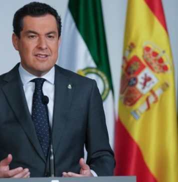 Andalucía amplía el horario del comercio y la hostelería y retrasa el toque de queda a las 23 horas