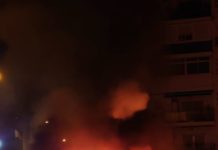 El CPB extingue un incendio de varios vehículos en Vélez-Málaga