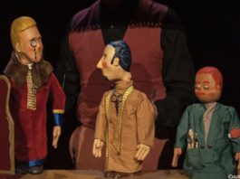 ‘El nuevo traje del emperador’ visita el teatro de Villanueva del Rosario de la mano de la Consejería de Cultura y Patrimonio Histórico