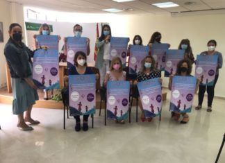 El IAM y 13 centros municipales de la mujer en Málaga visibilizan en 9 idiomas los recursos para las víctimas de violencia de género