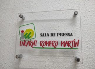 IU Málaga homenajea a Encarni Romero Martín con la inauguración de la sala de prensa que a partir de hoy llevará su nombre