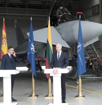 España juega a la guerra de EEUU