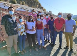 IU y Podemos solicitan a Diputación que establezca una línea de ayudas para la automatización de los paseros en la Axarquía