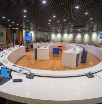 Subir el SMI redistribuyendo la riqueza